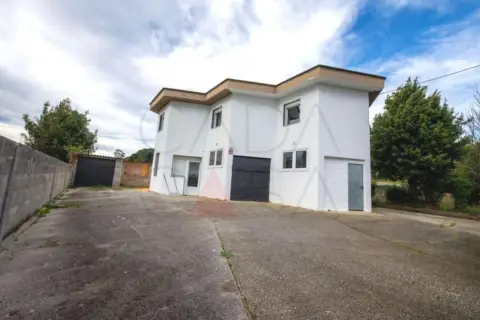 Casa en Bezana