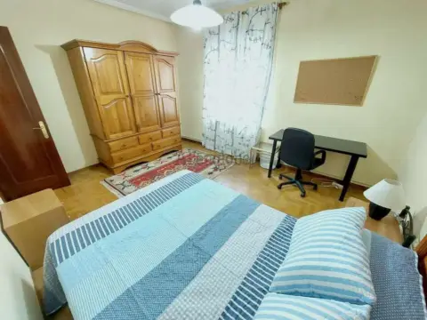 Piso en calle de Gascona