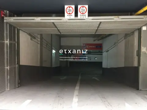 Garaje en calle de Amara