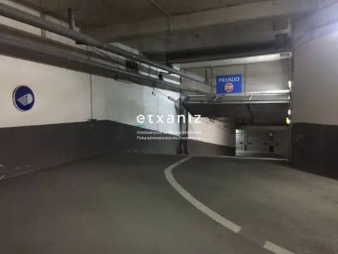 Garaje en calle de Amara