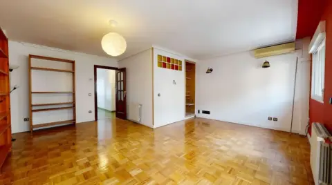 Piso en calle de Sierra Gador