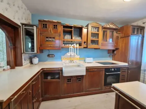 Chalet en Lapoblación