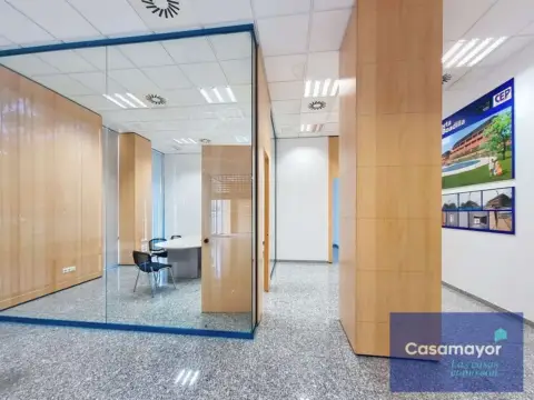 Local comercial en Avenida del Cardenal Francisco Álvarez