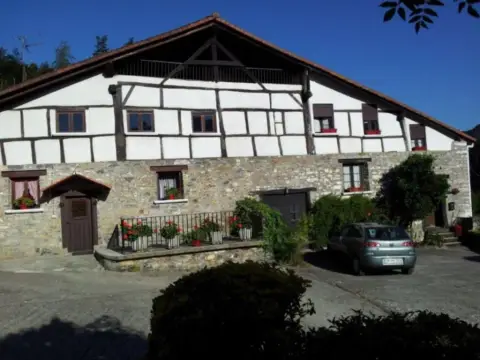 Casa en Lizartza