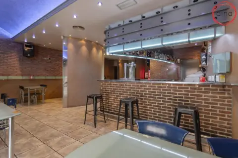 Local comercial en Ermitagaña-Mendebaldea-Etxabakoitz
