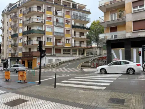 Local comercial en Egia