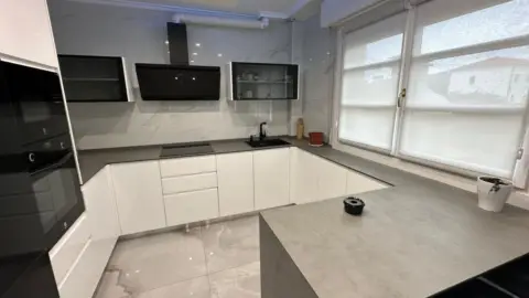 Casa pareada en calle de la Fontana