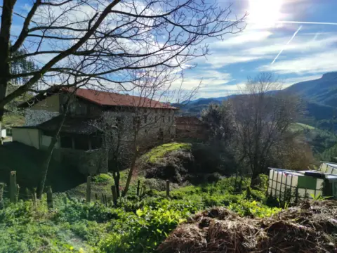 Casa en Zeanuri