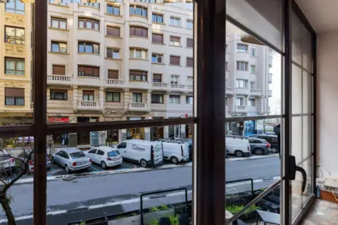 Piso en calle de Ramón y Cajal, 5