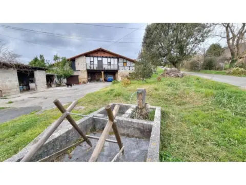 Casa en Amorebieta