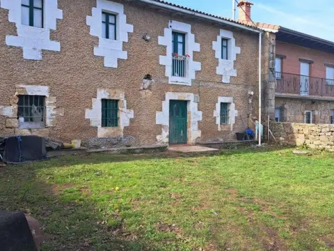 Casa adosada en Lanchares