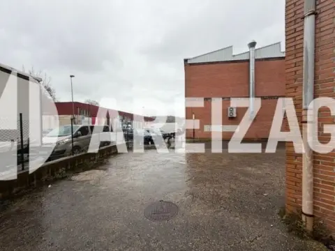 Local comercial en Ubarburu Pasealekua