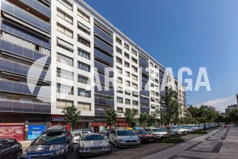 Piso en calle de José María Salaberria