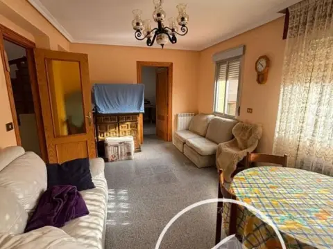 Casa en Medina de Pomar