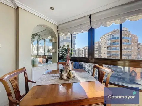 Piso en Avenida de Maisonnave, 31