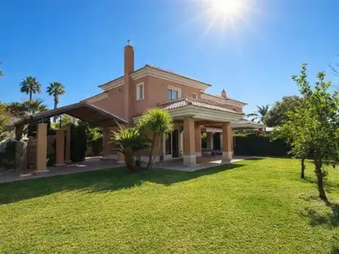Casa adosada en Los Monteros-Bahía de Marbella