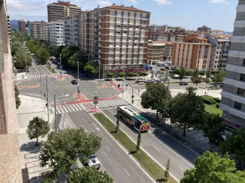 Piso en Avenida de Pío XII