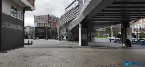 Local comercial en calle de Zubiondo, 12