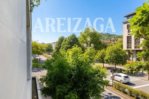 Piso en Avenida de Zumalakarregi, 25