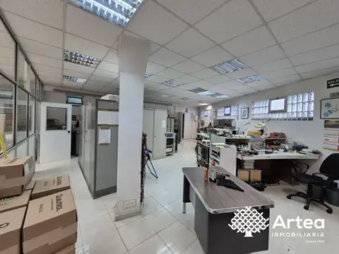 Local comercial en Vianako Printzearen Kalea, 4