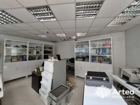 Local comercial en Vianako Printzearen Kalea, 4