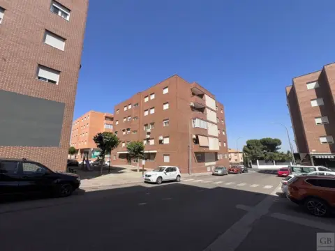 Piso en Argés