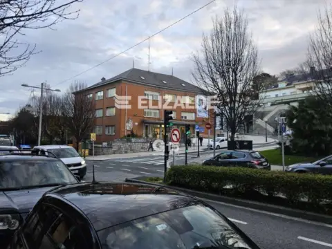 Local comercial en Erdialdea-Alde Zaharra-Mendibil-Santiago