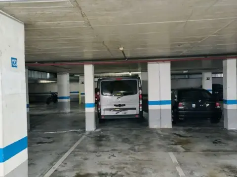 Garaje en Amara Berri