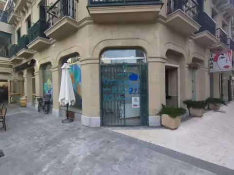 Local comercial en calle de Arroka, 2