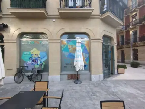 Local comercial en calle de Arroka, 2