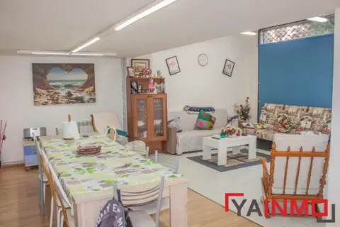 Local comercial en Arana