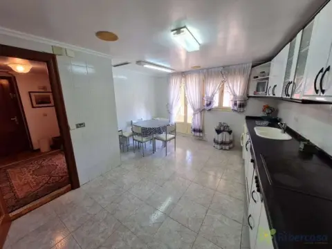 Piso en Avenida de La Rioja, 6