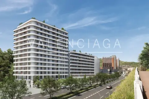 Local comercial en calle de Xabier Lizardi, 14