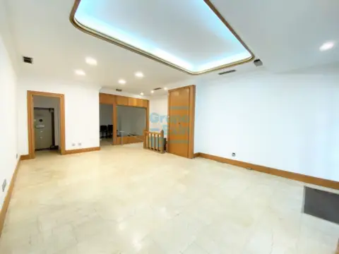 Local comercial en Antiguo