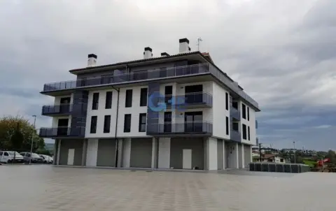 Local comercial en calle Olatxoaldea Kalea