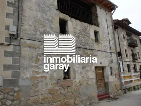 Casa en Criales de Losa