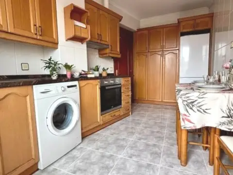 Piso en calle Camilo Villabaso