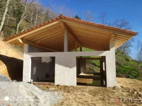 Terreno en Benta Aldea