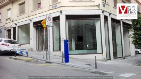 Local comercial en calle de Santa Clara