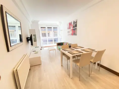 Piso en calle de la Marina