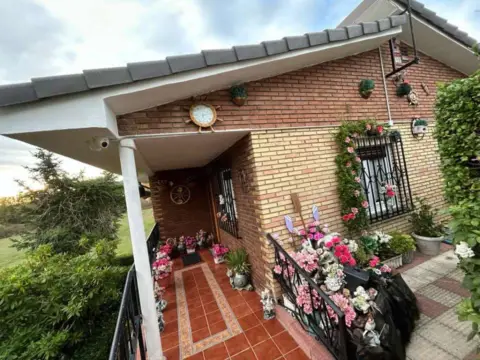 Chalet en El Ribero