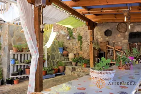Casa en calle de la Virgen Uno, 18