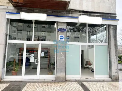 Local comercial en calle de Bizkaia