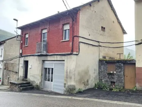 Casa en Villaseca de Laciana