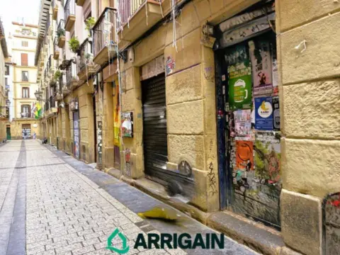 Local comercial en calle de Juan de Bilbao, 10