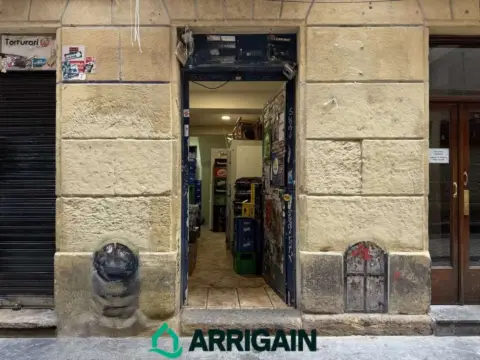 Local comercial en calle de Juan de Bilbao, 10