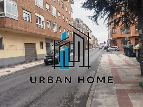 Piso en Avenida de la Constitución