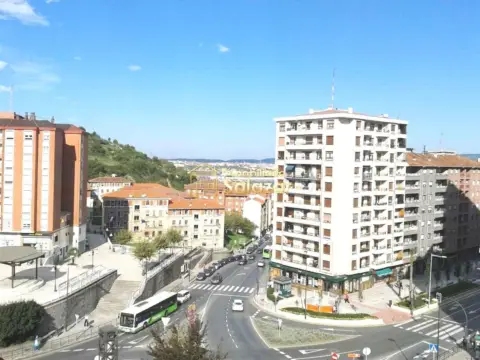 Piso en Avenida de Antonio Alzaga