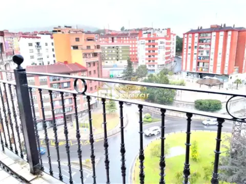 Piso en Avenida de Antonio Alzaga