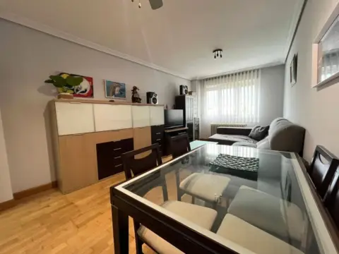 Piso en Rochapea